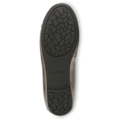 Store Amorie Flat Women Flats & Loafers