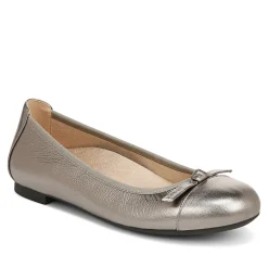 Store Amorie Flat Women Flats & Loafers