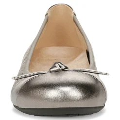 Store Amorie Flat Women Flats & Loafers