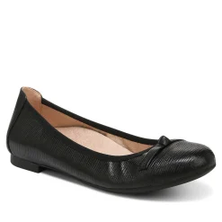 Store Amorie Flat Women Flats & Loafers